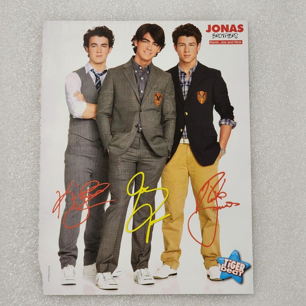 Jonas Brothers Kevin Nick Joe facsimile autograph poster clipping 2000s 8x10